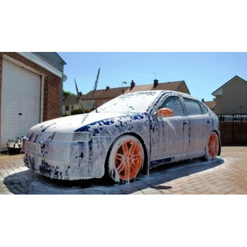 Shampoing Concentré Actif 5 litres (1050.5) –-Mousse active, Nettoyant  extérieur voiture, nettoyant voiture, Shampoing pour lavage voiture–  Original Brestol : : Auto et Moto